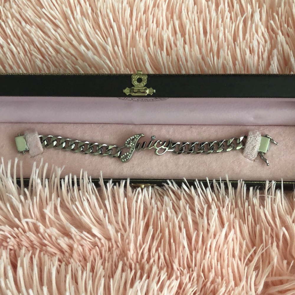 Juicy Braceleg